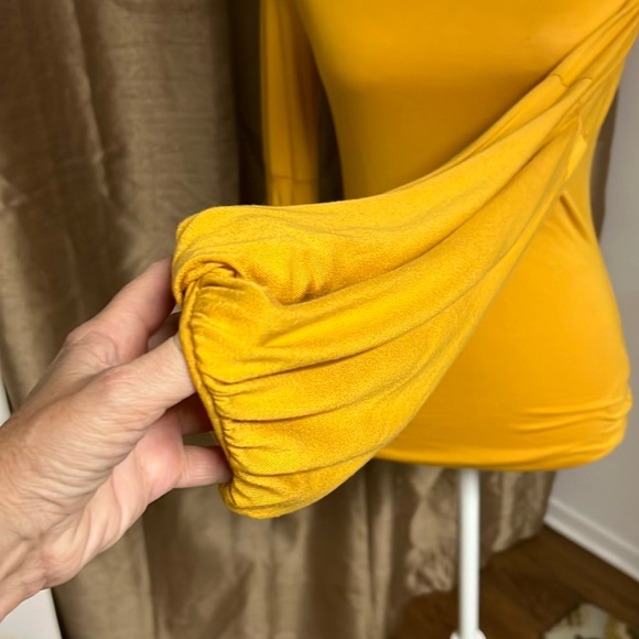 Medium top - Picture 3 of 5